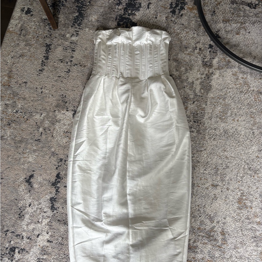 Mare Mare Elegant Strapless White Dress